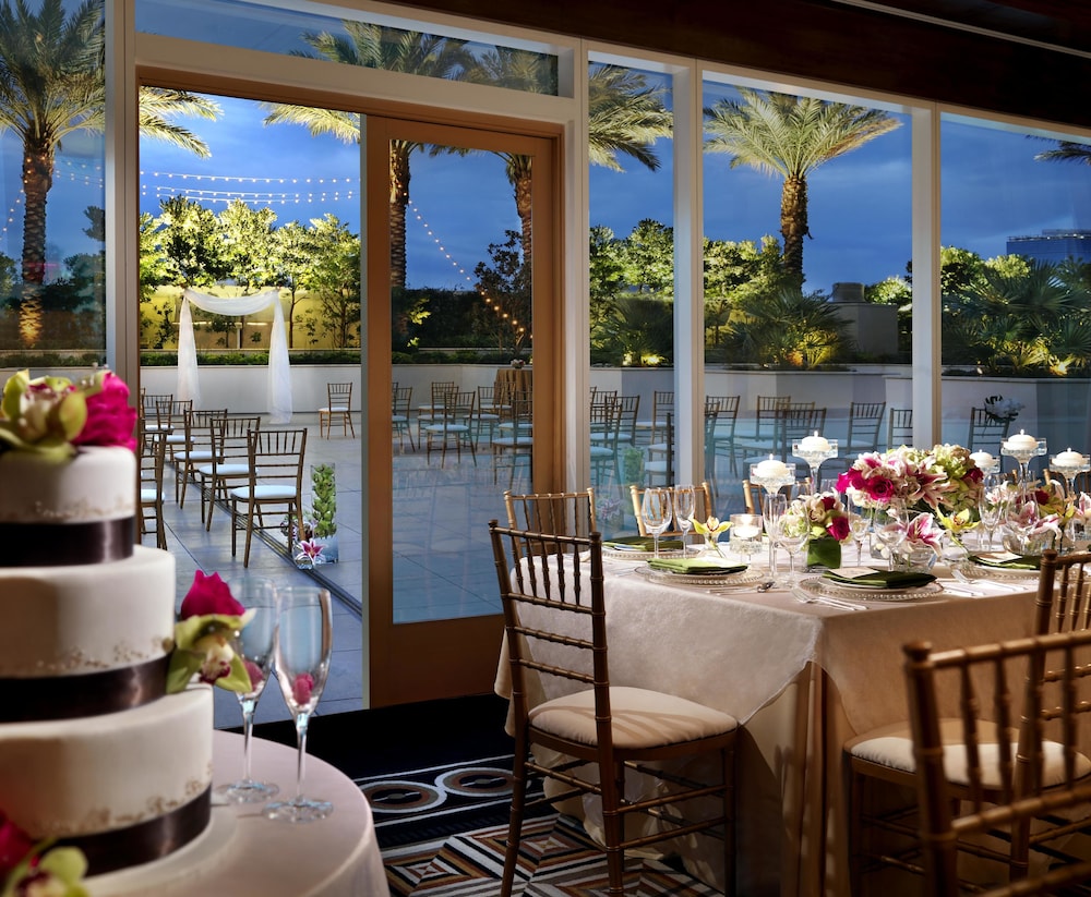 Trump International Hotel Las Vegas — Restaurant & bars in Las Vegas, Nevada