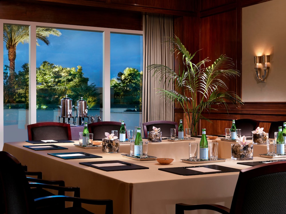 Trump International Hotel Las Vegas — Restaurant & bars in Las Vegas, Nevada