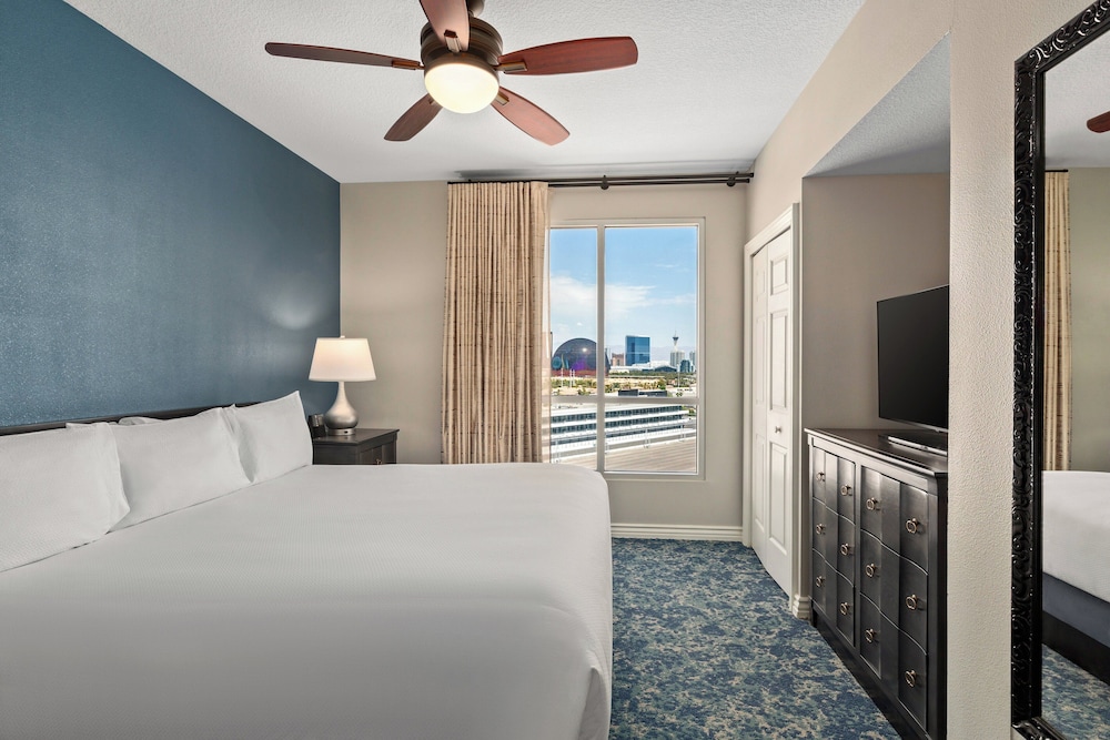 Club Wyndham Grand Desert - No Resort Fee — Hotel rooms in Las Vegas, Nevada