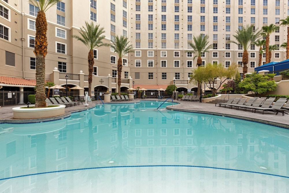 Club Wyndham Grand Desert - No Resort Fee — Swimming pool in Las Vegas, Nevada