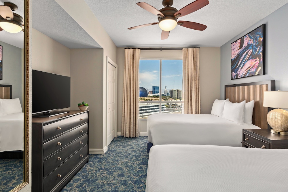Club Wyndham Grand Desert - No Resort Fee — Hotel rooms in Las Vegas, Nevada