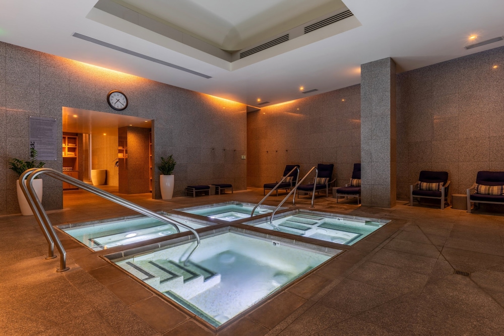 ARIA Resort & Casino — Swimming pool in Las Vegas, Nevada