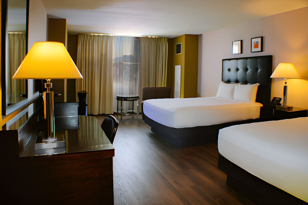Circus Circus Hotel, Casino & Theme Park — Hotel rooms in Las Vegas, Nevada
