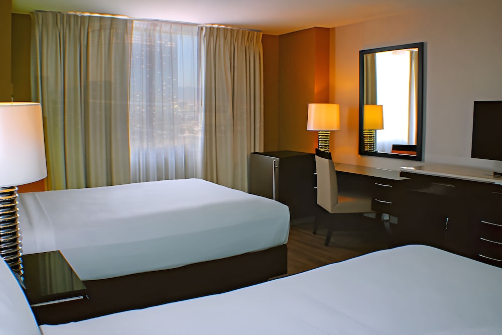 Circus Circus Hotel, Casino & Theme Park — Hotel rooms in Las Vegas, Nevada