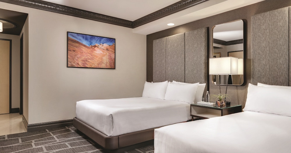 Luxor Hotel and Casino — Hotel rooms in Las Vegas, Nevada
