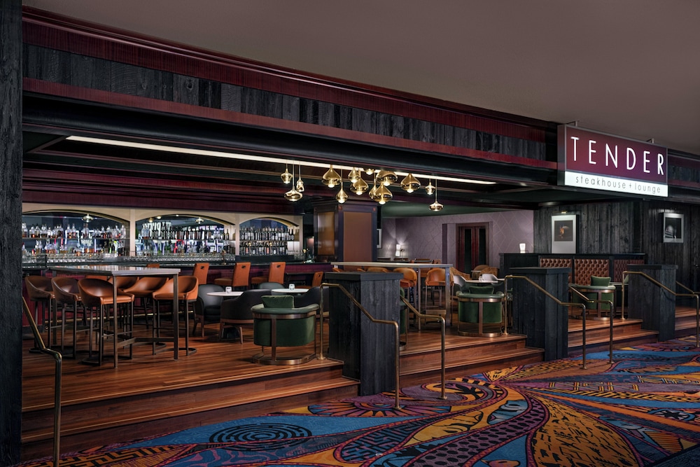 Luxor Hotel and Casino — Restaurant & bars in Las Vegas, Nevada