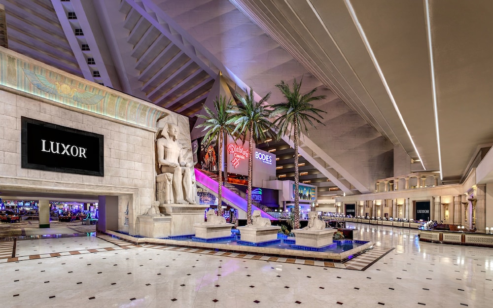 Luxor Hotel and Casino — Hotel building in Las Vegas, Nevada