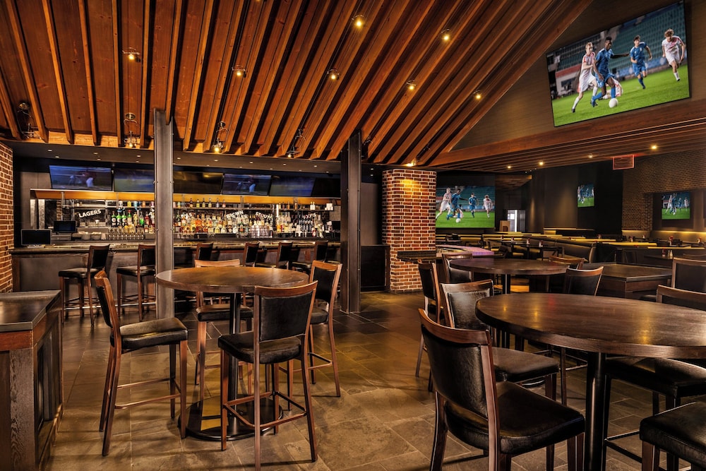 Luxor Hotel and Casino — Restaurant & bars in Las Vegas, Nevada