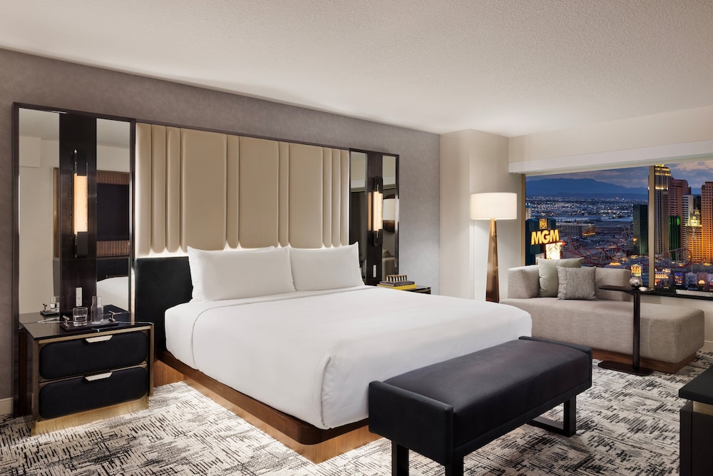 MGM Grand Hotel & Casino — Hotel rooms in Las Vegas, Nevada