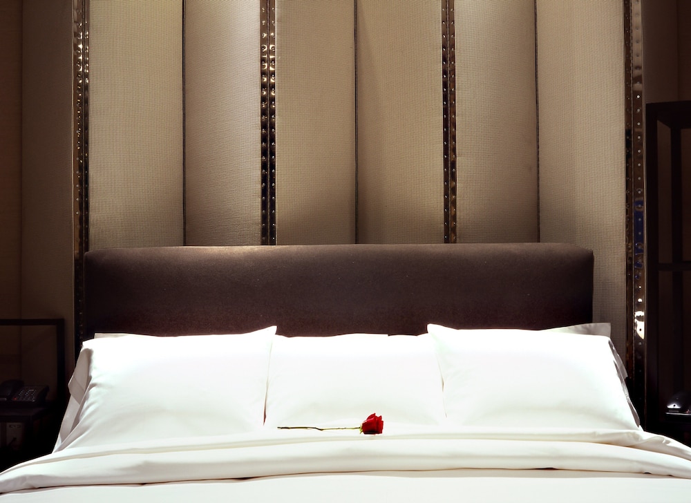 MGM Grand Hotel & Casino — Hotel rooms in Las Vegas, Nevada