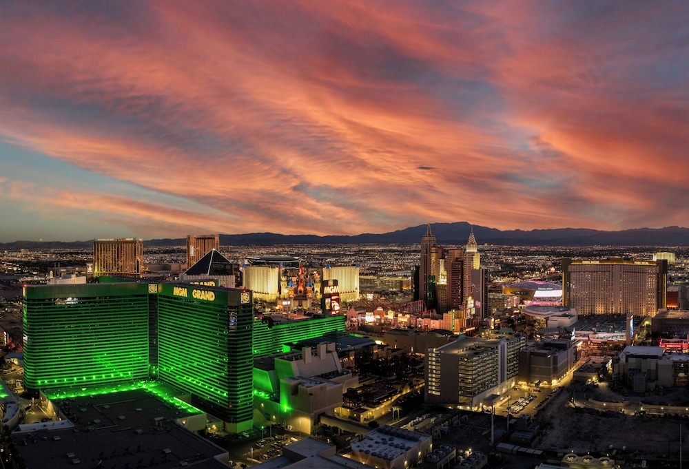 MGM Grand Hotel & Casino — Hotel building in Las Vegas, Nevada