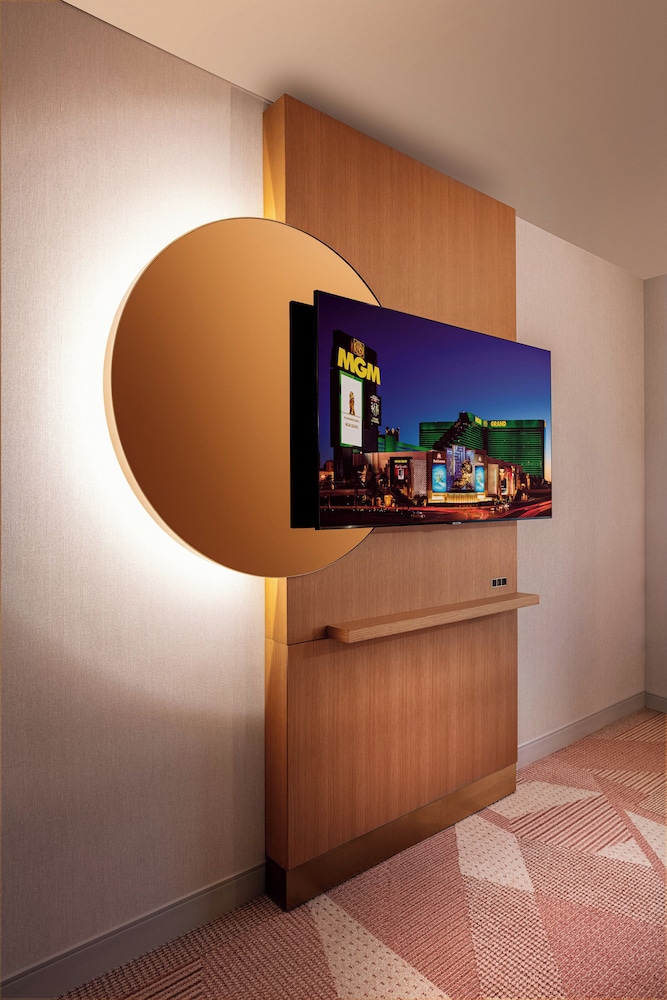 MGM Grand Hotel & Casino — Hotel rooms in Las Vegas, Nevada