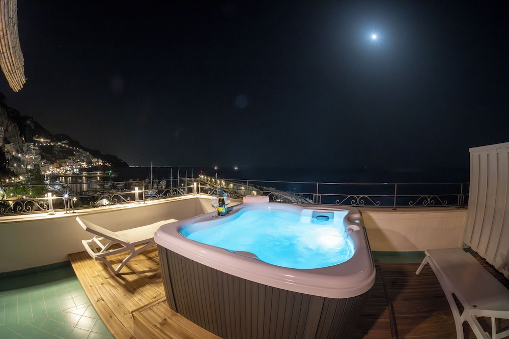 Hotel Aurora — Spa in Amalfi, Campania