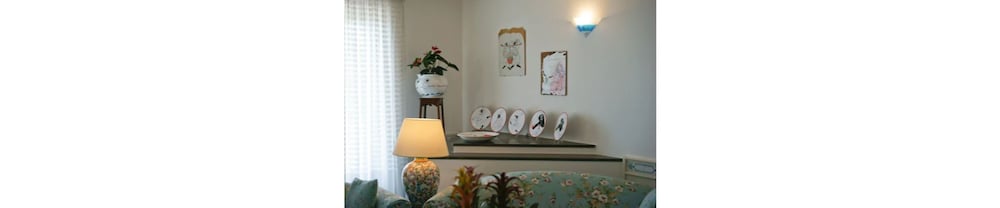 Hotel Aurora — Hotel rooms in Amalfi, Campania
