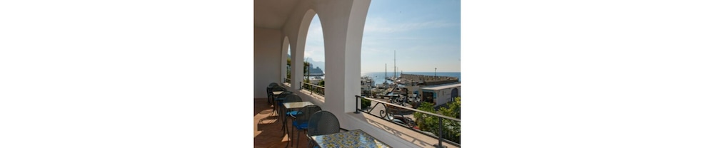 Hotel Aurora — Restaurant & bars in Amalfi, Campania