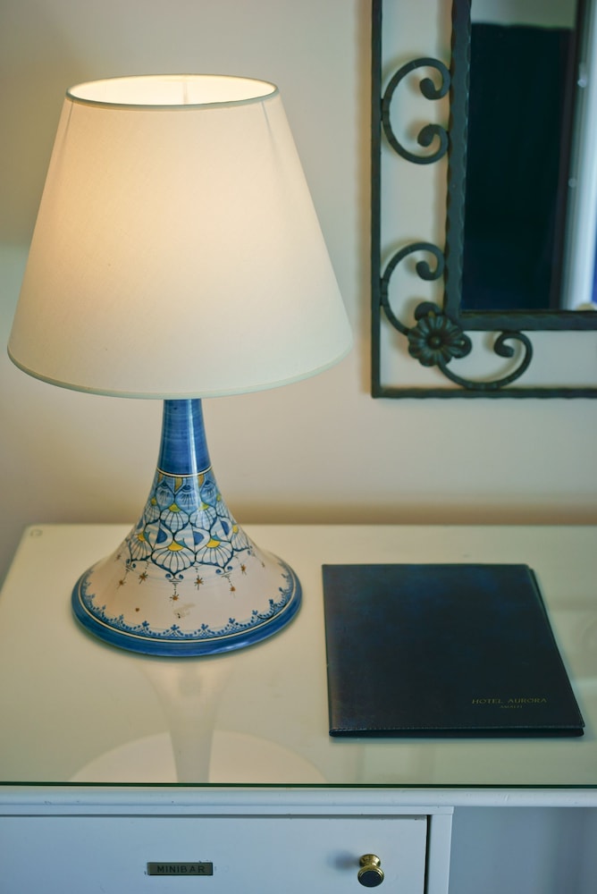 Hotel Aurora — Hotel rooms in Amalfi, Campania