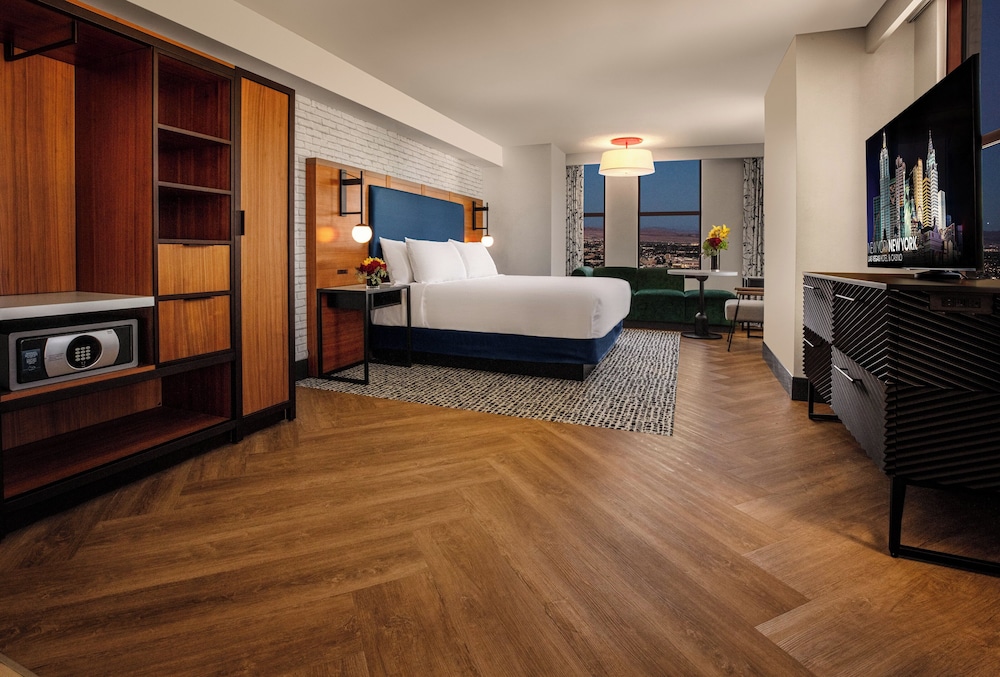 New York-New York Hotel & Casino — Hotel rooms in Las Vegas, Nevada