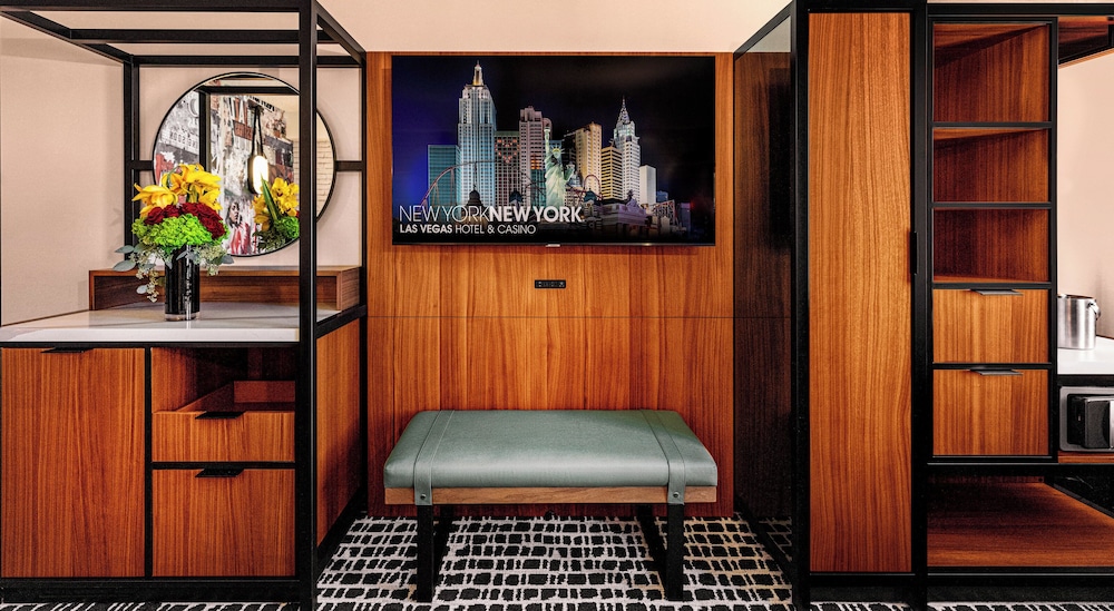 New York-New York Hotel & Casino — Hotel rooms in Las Vegas, Nevada