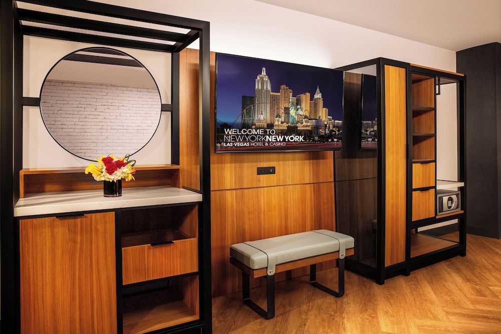 New York-New York Hotel & Casino — Hotel rooms in Las Vegas, Nevada