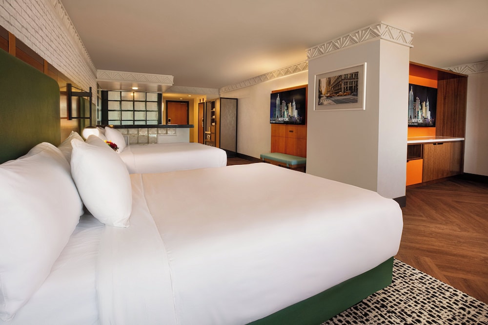 New York-New York Hotel & Casino — Hotel rooms in Las Vegas, Nevada