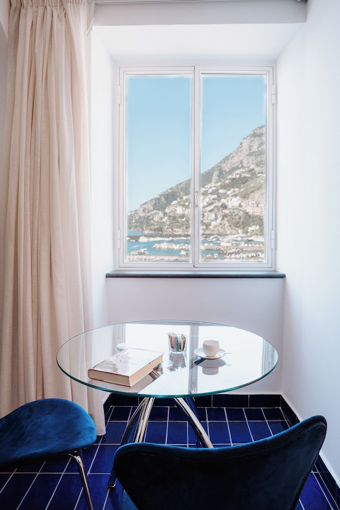 Hotel Marina Riviera — Hotel rooms in Amalfi, Campania