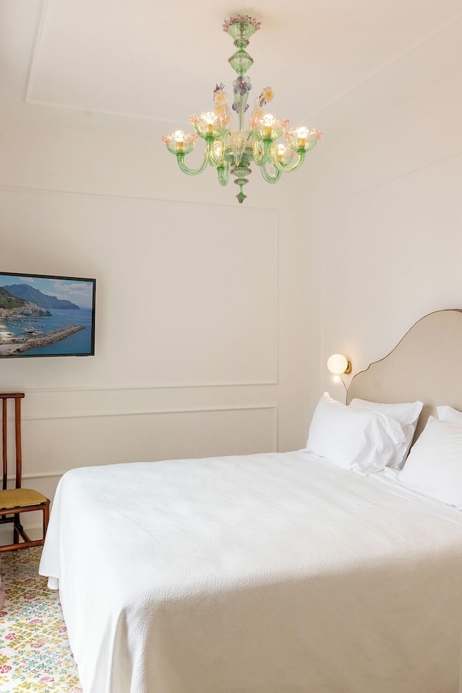 Hotel Marina Riviera — Hotel rooms in Amalfi, Campania