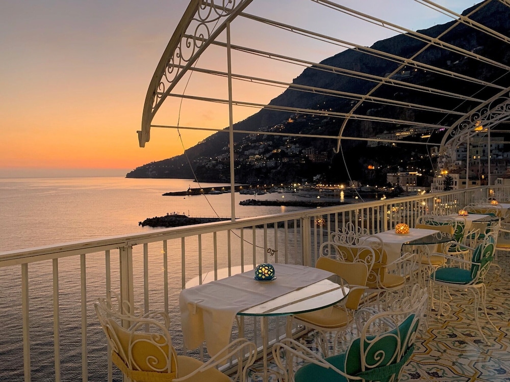 Hotel Marina Riviera — Restaurant & bars in Amalfi, Campania