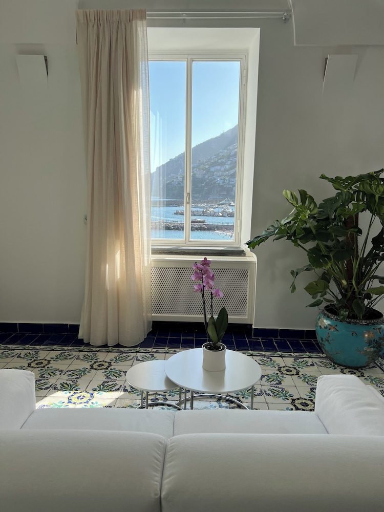 Hotel Marina Riviera — Hotel rooms in Amalfi, Campania