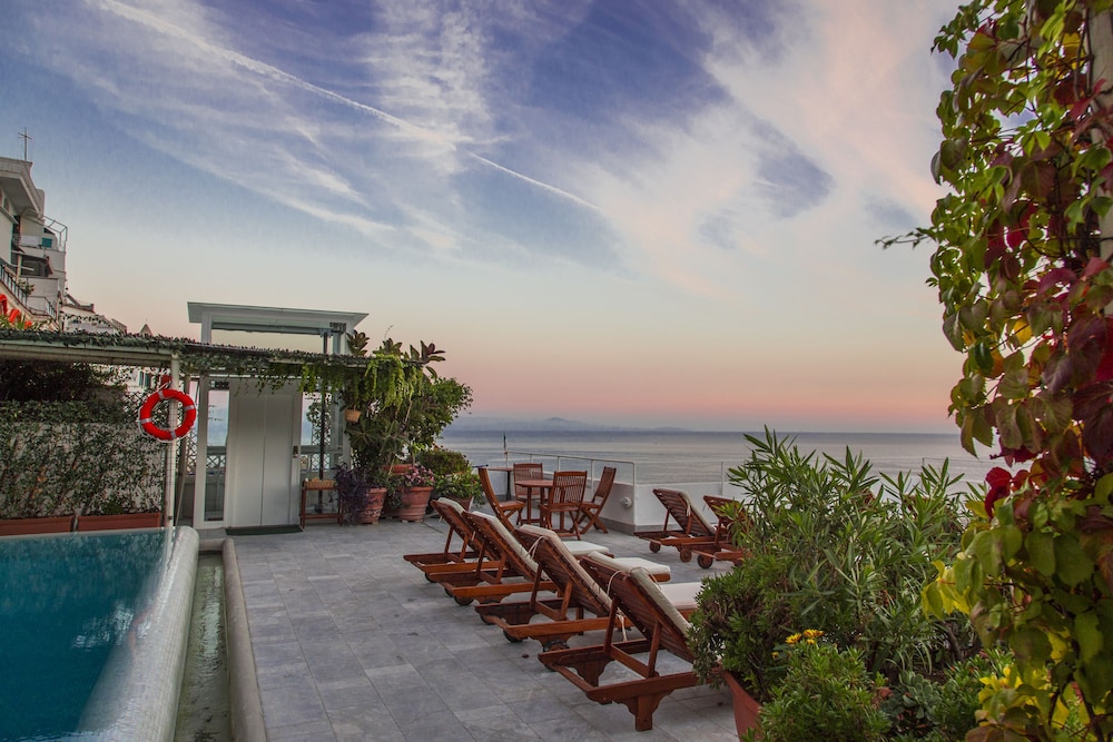 Hotel Marina Riviera — Restaurant & bars in Amalfi, Campania