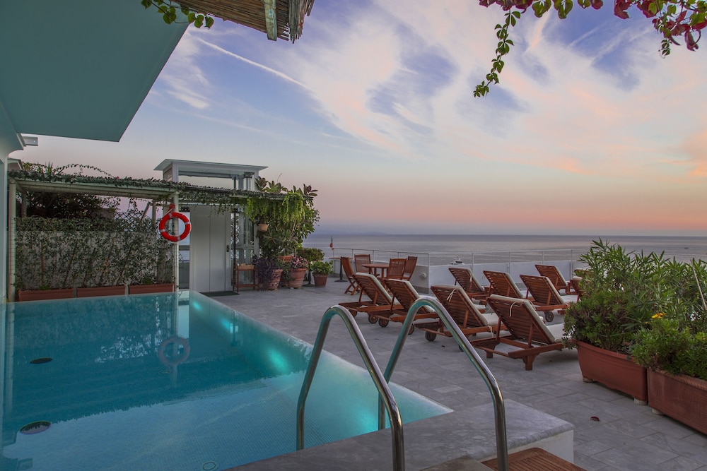 Hotel Marina Riviera — Swimming pool in Amalfi, Campania