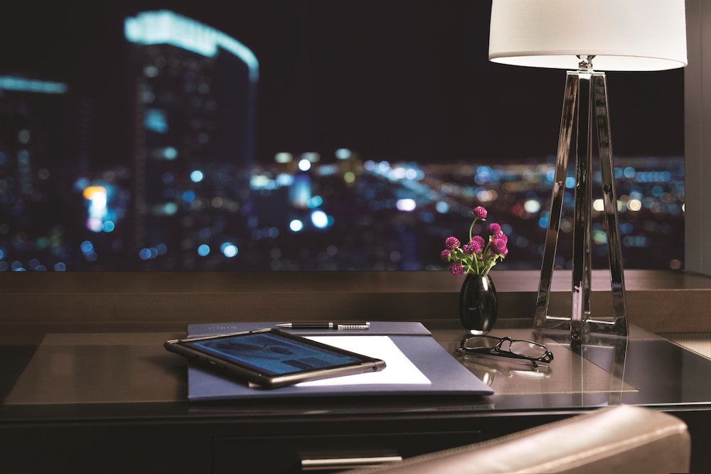 Vdara Hotel & Spa at ARIA Las Vegas — Hotel rooms in Las Vegas, Nevada