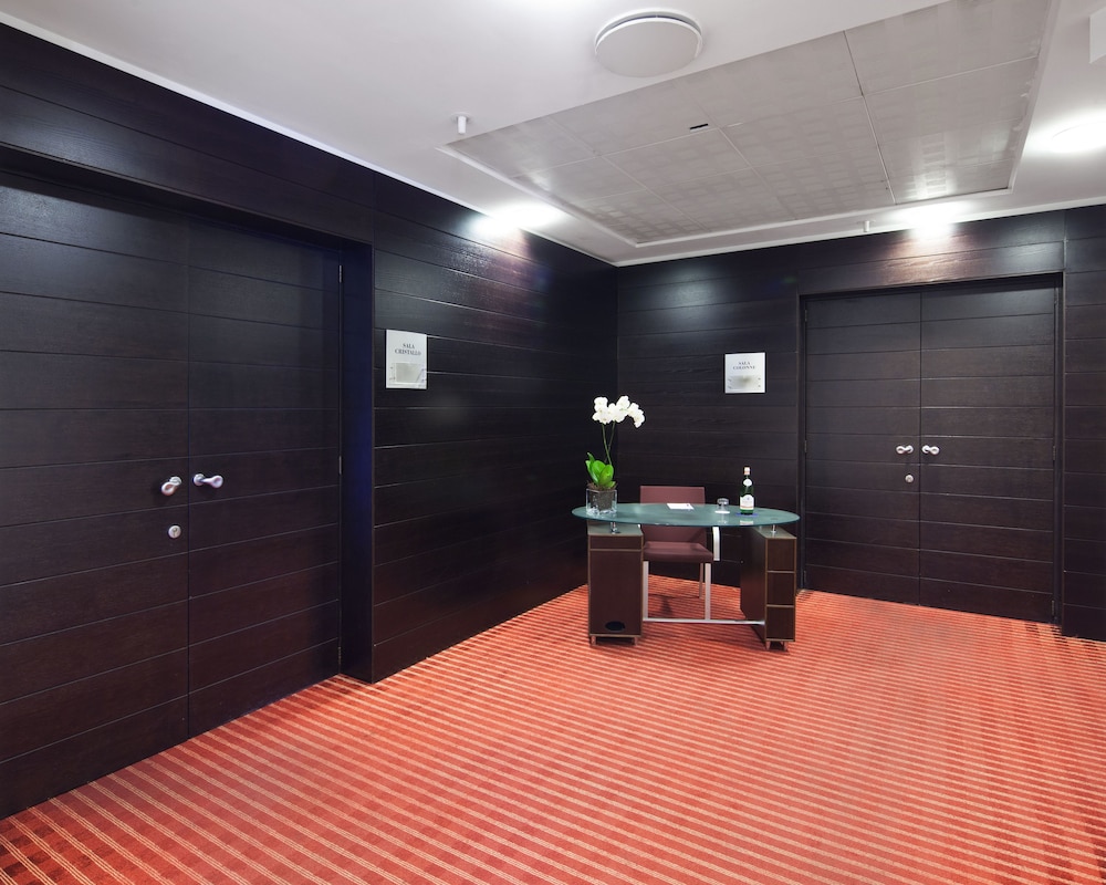 Hotel Igea — Hotel building in Brescia, Lombardy