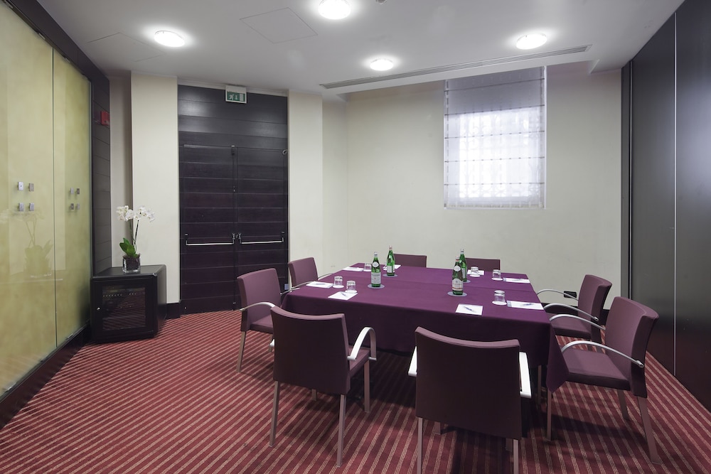 Hotel Igea — Hotel building in Brescia, Lombardy