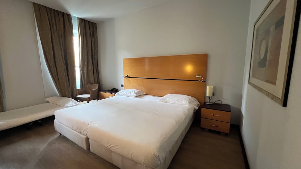 Hotel Igea — Hotel rooms in Brescia, Lombardy