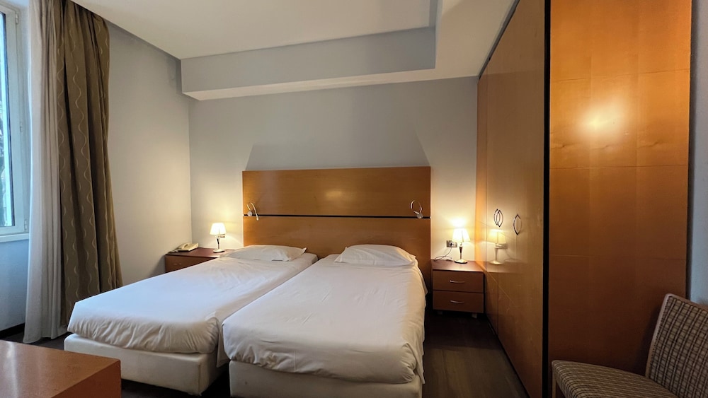 Hotel Igea — Hotel rooms in Brescia, Lombardy