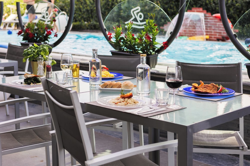 iH Hotels Milano Lorenteggio — Restaurant & bars in Milan, Lombardy
