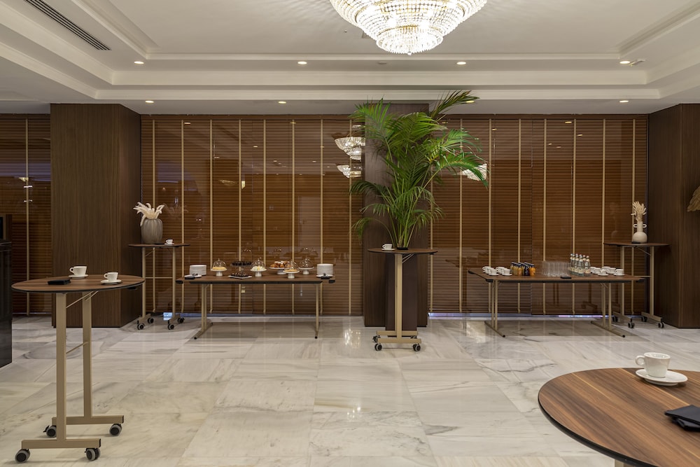 Melia Milano - zdjęcie 5
