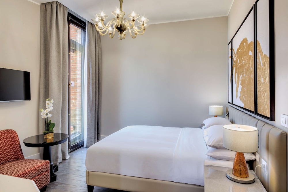 Hilton Molino Stucky Venice — Hotel rooms in Venice, Veneto