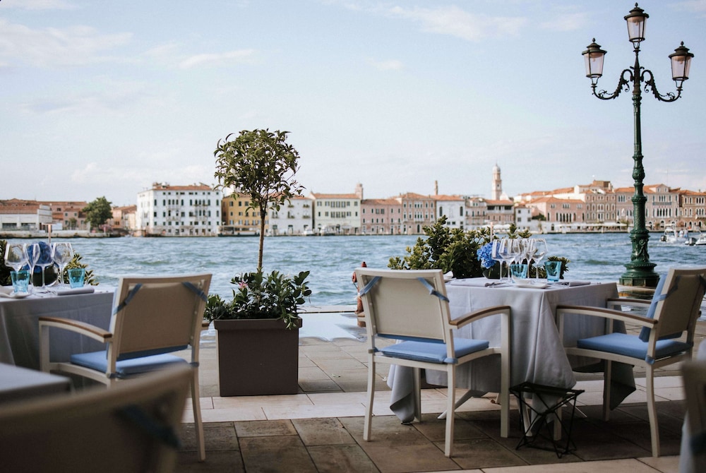 Hilton Molino Stucky Venice — Restaurant & bars in Venice, Veneto