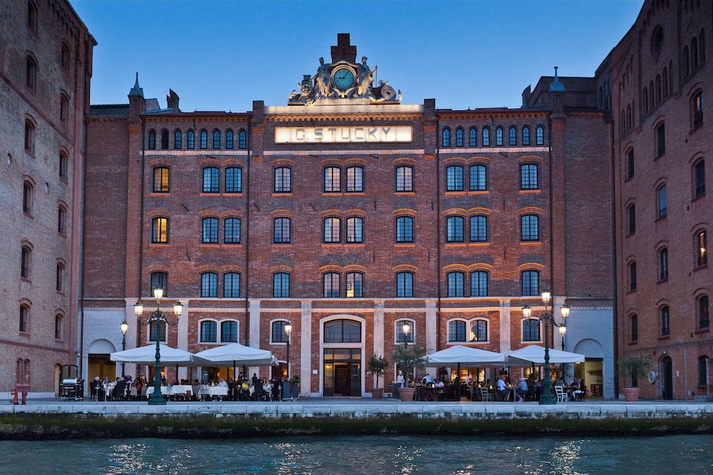 Hilton Molino Stucky Venice — Hotel building in Venice, Veneto
