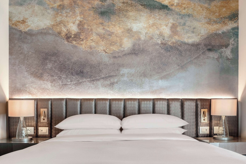 Hilton Molino Stucky Venice — Hotel rooms in Venice, Veneto