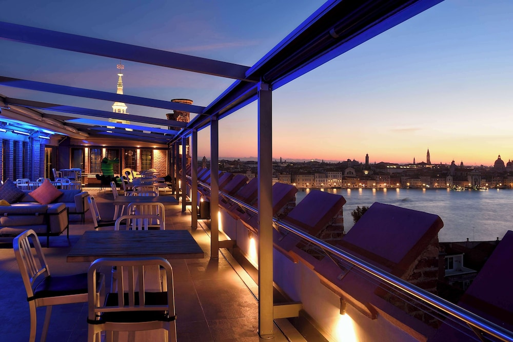 Hilton Molino Stucky Venice — Restaurant & bars in Venice, Veneto