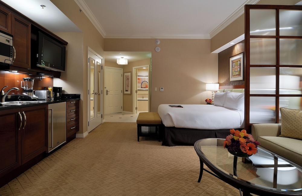 The Signature at MGM Grand (All Suites) — Hotel rooms in Las Vegas, Nevada