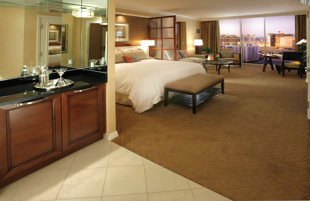The Signature at MGM Grand (All Suites) — Hotel rooms in Las Vegas, Nevada