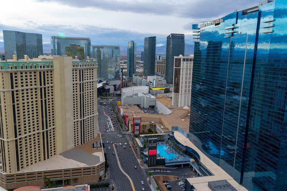 The Signature at MGM Grand (All Suites) — Attractions in the area in Las Vegas, Nevada