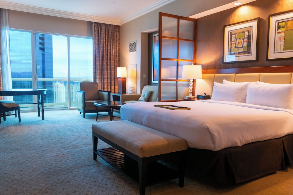 The Signature at MGM Grand (All Suites) — Hotel rooms in Las Vegas, Nevada