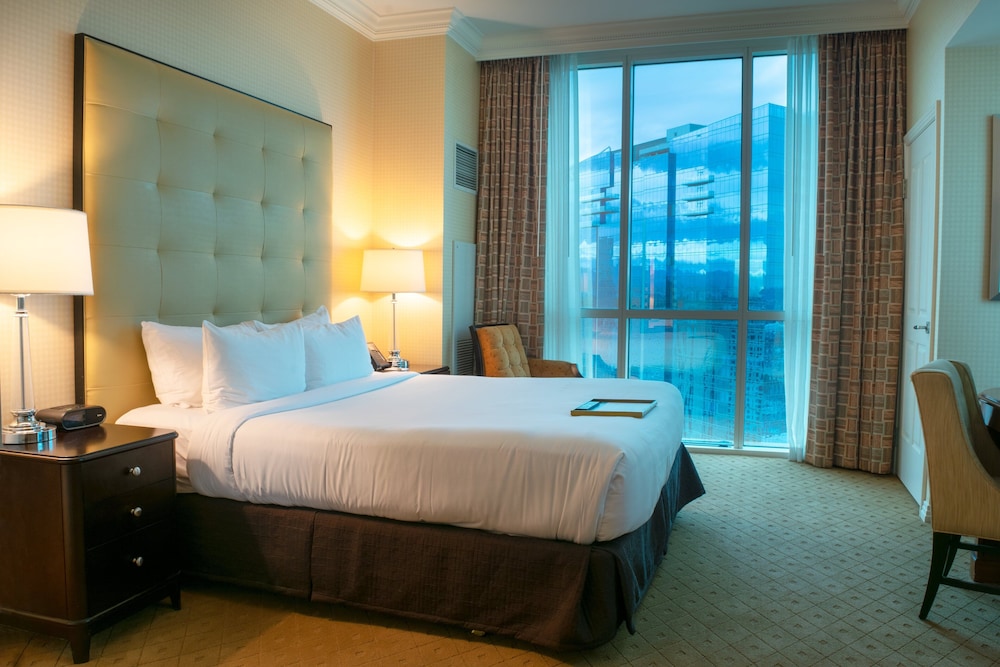 The Signature at MGM Grand (All Suites) — Hotel rooms in Las Vegas, Nevada