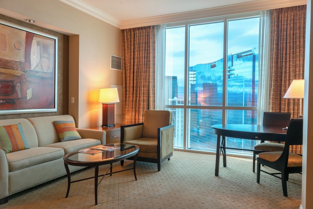 The Signature at MGM Grand (All Suites) — Hotel rooms in Las Vegas, Nevada