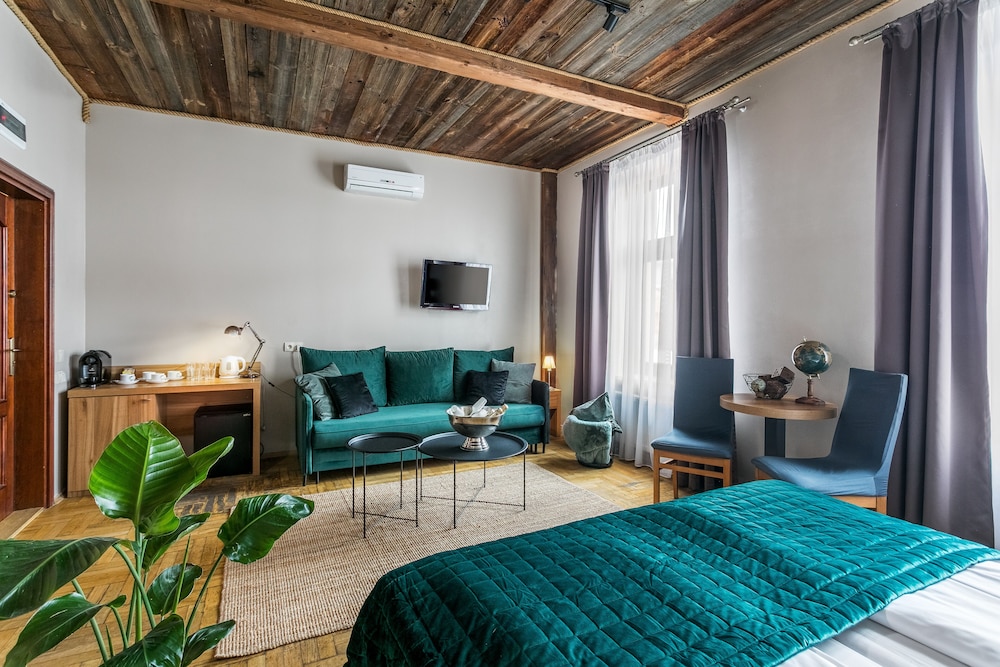 Aparthotel Pergamin — Hotel rooms in Krakow, Lesser Poland