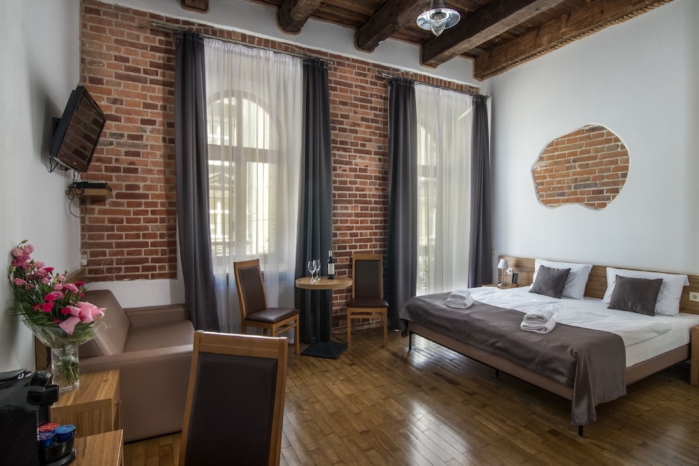 Aparthotel Pergamin — Hotel rooms in Krakow, Lesser Poland